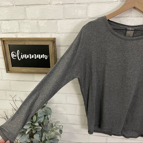 CALIA by Carrie Underwood Gray Split Back Long Sleeve Dolman Top - Picture 4 of 10